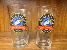 Set of 2 Goose Island pint glasses from Chicago