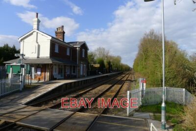 FOTO HAMSTREET BAHNHOF ZEIGT DEN BAHNSTEIG FÜR ZÜGE NACH ASHFORD; WO BETT A