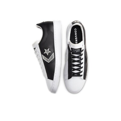 Converse Unisex UK 3,5 Rivals Pro Leather Ox Low Top Schwarz Weiß Basketball Neu