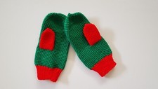 NEW Women's Handmade Green Red Knitted Winter Fall Mittens Size M Christmas Gift