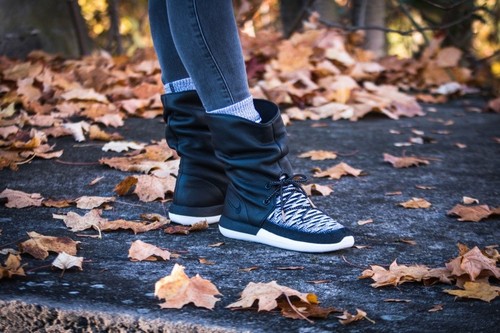 nike roshe two hi flyknit sneakerboot