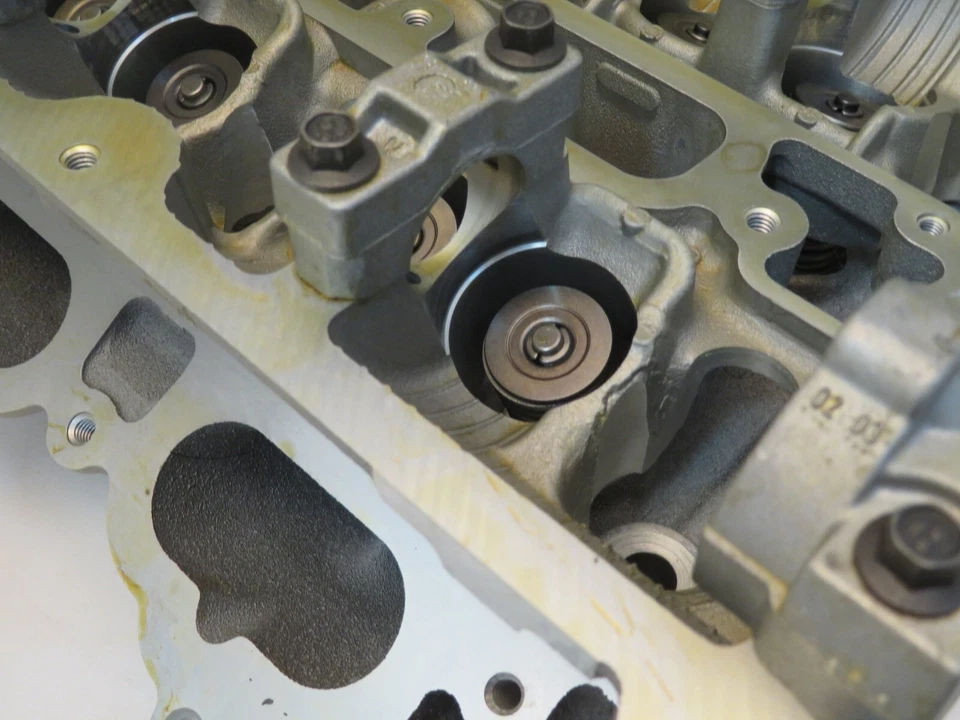 Jaguar S-Type 3.0L Motor Culata con Válvulas LH B Bank XR828329 Foto 2 de 4