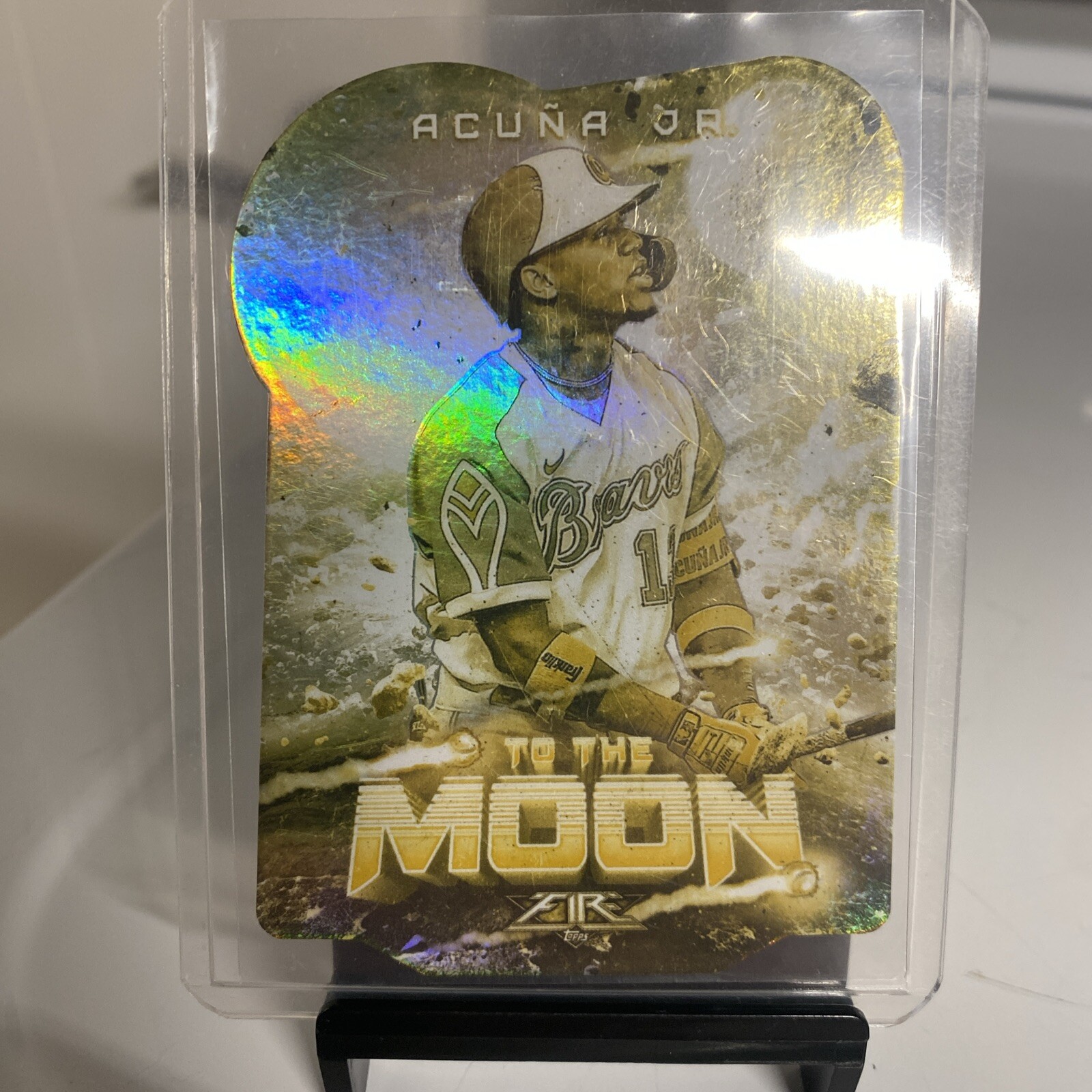 Carte Topps Fire 2022 Ronald Acuña Jr. #1 – Gold Foil – Atlanta Braves