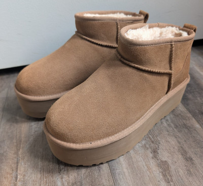 NEW Authentic Ugg Women s classic ultra mini platform boots 9 chestnut 1135092