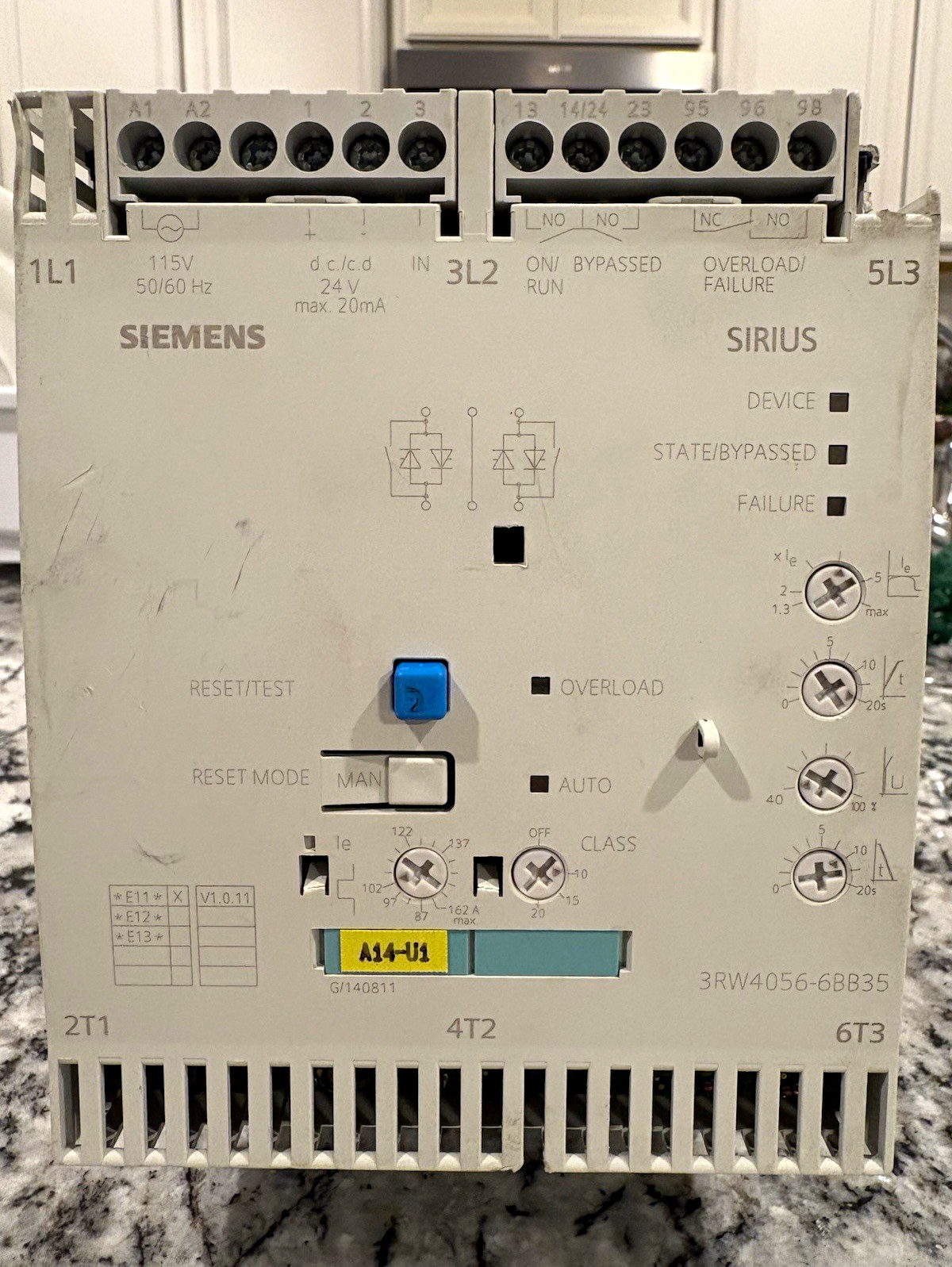 Siemens SIRIUS Soft Starter 3RW4056-6BB35 115V AC 100/150HP Load 90/110kW