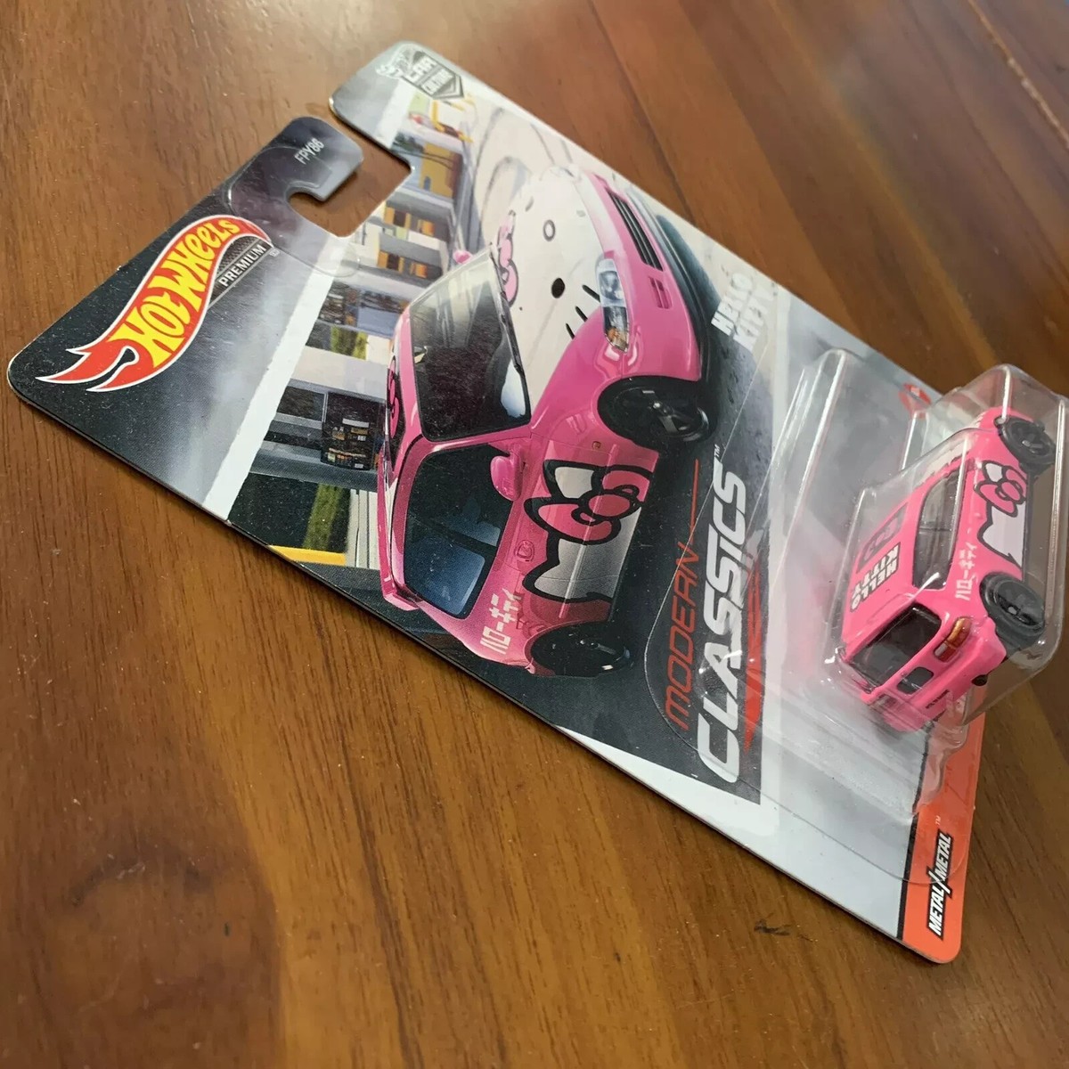 Hot Wheels Modern Classics FPY86 1:64 Honda Civic EG Hello Kitty