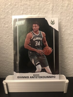 2021 Panini Father's Day Foil /199 Giannis Antetokounmpo Bucks