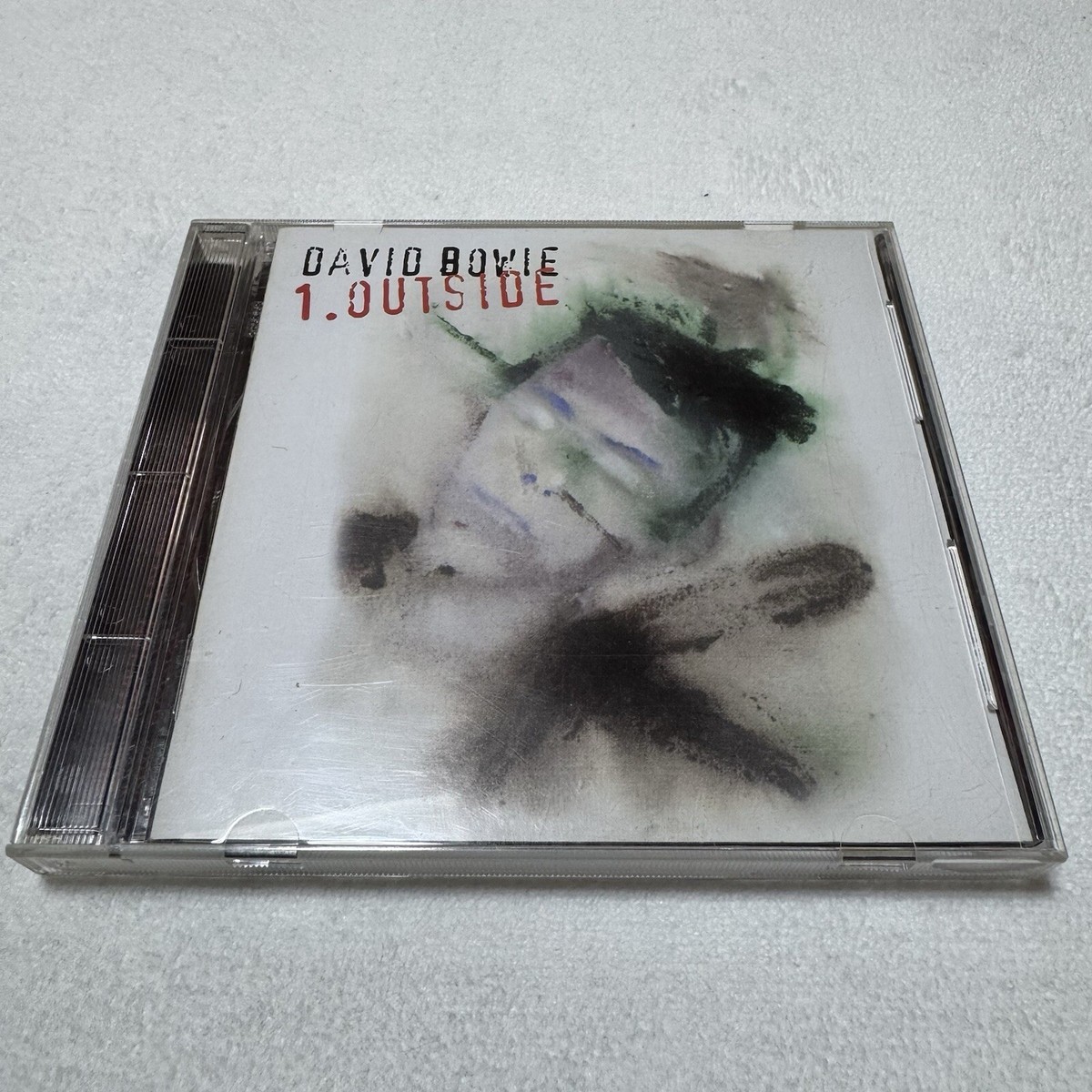 DAVID BOWIE 直筆サイン入りCD OUTSIDE Bonhams : David Bowie: An Autographed Copy Of The Album
