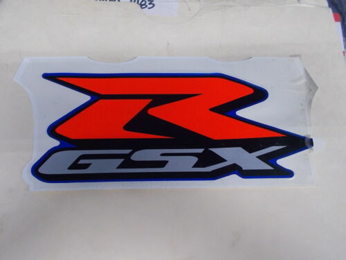 FABRICANTE DE EQUIPOS ORIGINALES Suzuki emblema debajo de la cubierta GSX 2000 GSXR600 68182-34E10-CG2 - Imagen 1 de 6