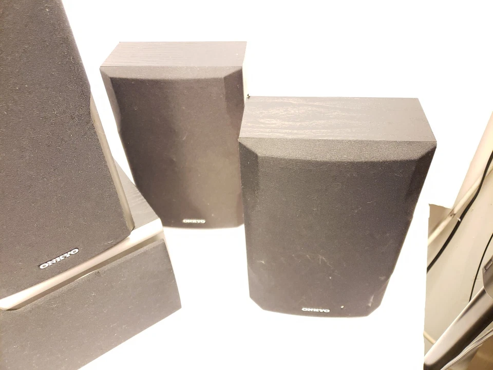 Onkyo Model: SKW-530 Surround Speakers AND Front Speakers NO SABWOOFER - Image 4 of 4