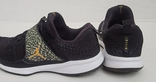 Size 11 - Jordan Trainer 2 Flyknit Black Metallic Gold 2017 - Picture 3 of 12