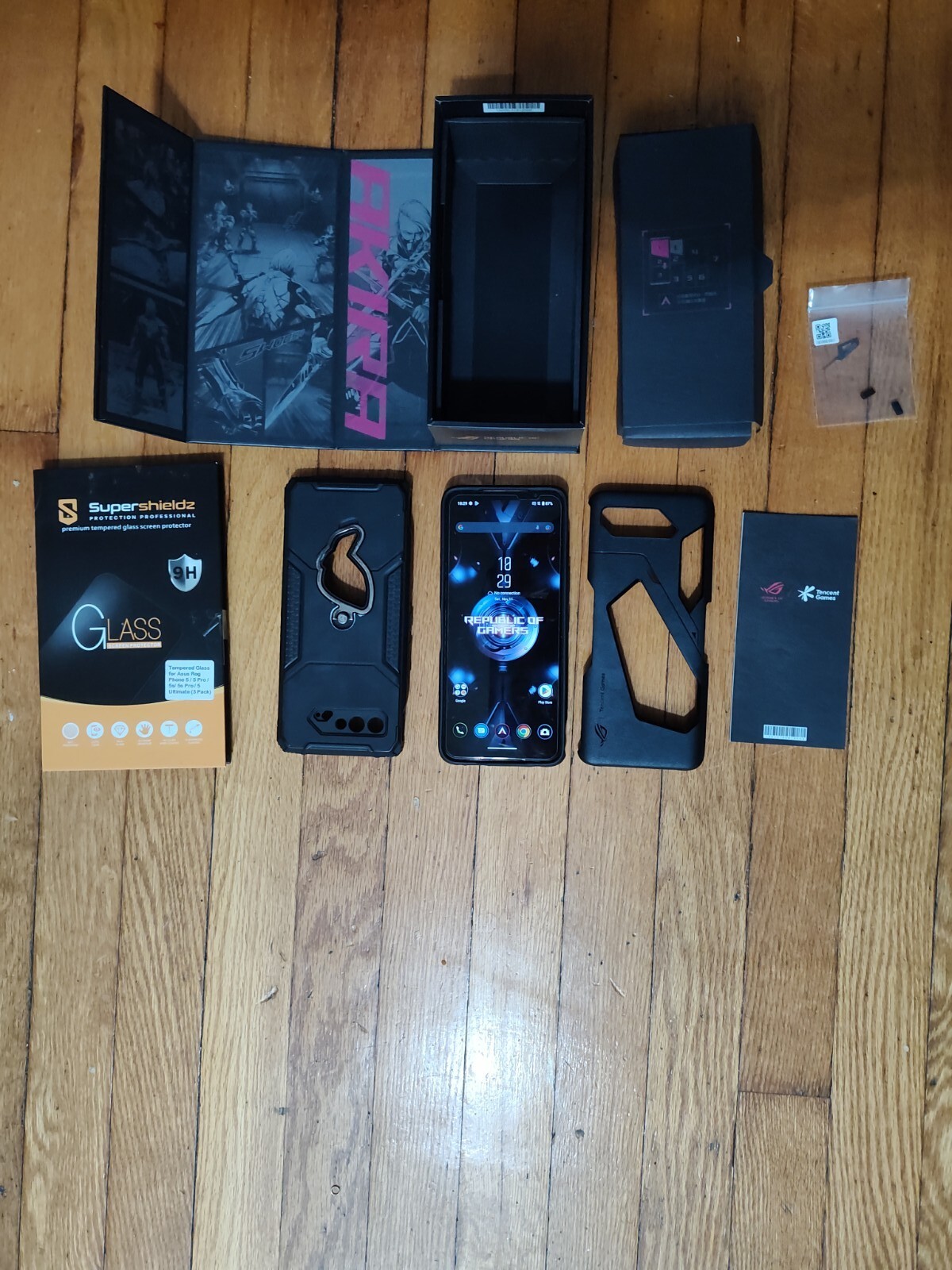 ASUS ROG Gaming Phone 5 ZS673KS I005DA 5G 12GB RAM 128GB Phantom Black Unlocked