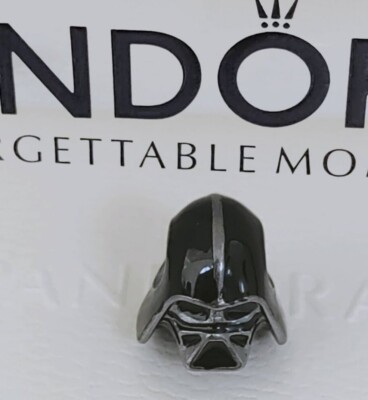 Authentic Pandora 799256C01 Darth Vader Star Wars Charm W/ Pouch A25