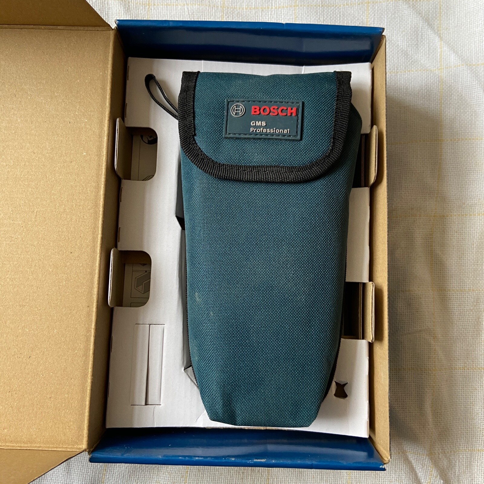 Bosch Professional 0601081000 GMS 120 Stud Finder with Hand Strap