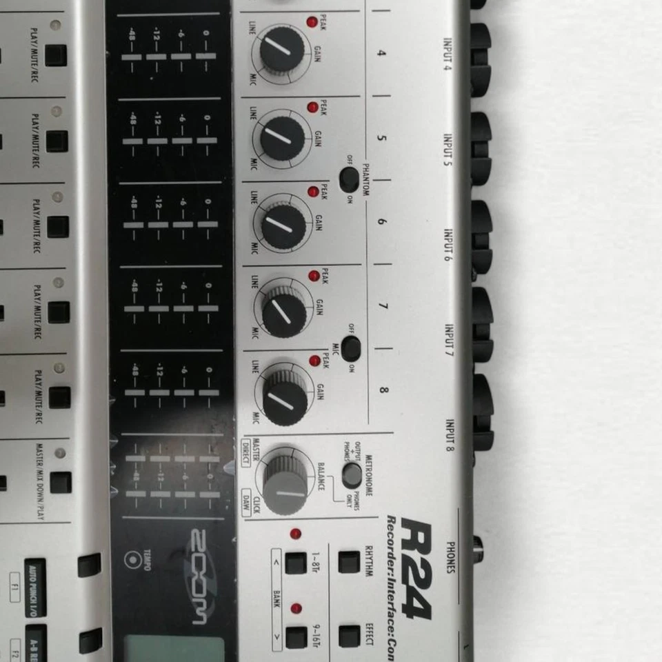 Zoom R24 Multi Track Recorder 24-Track Integrated Drum Machine USB Interface - Image 3 of 4