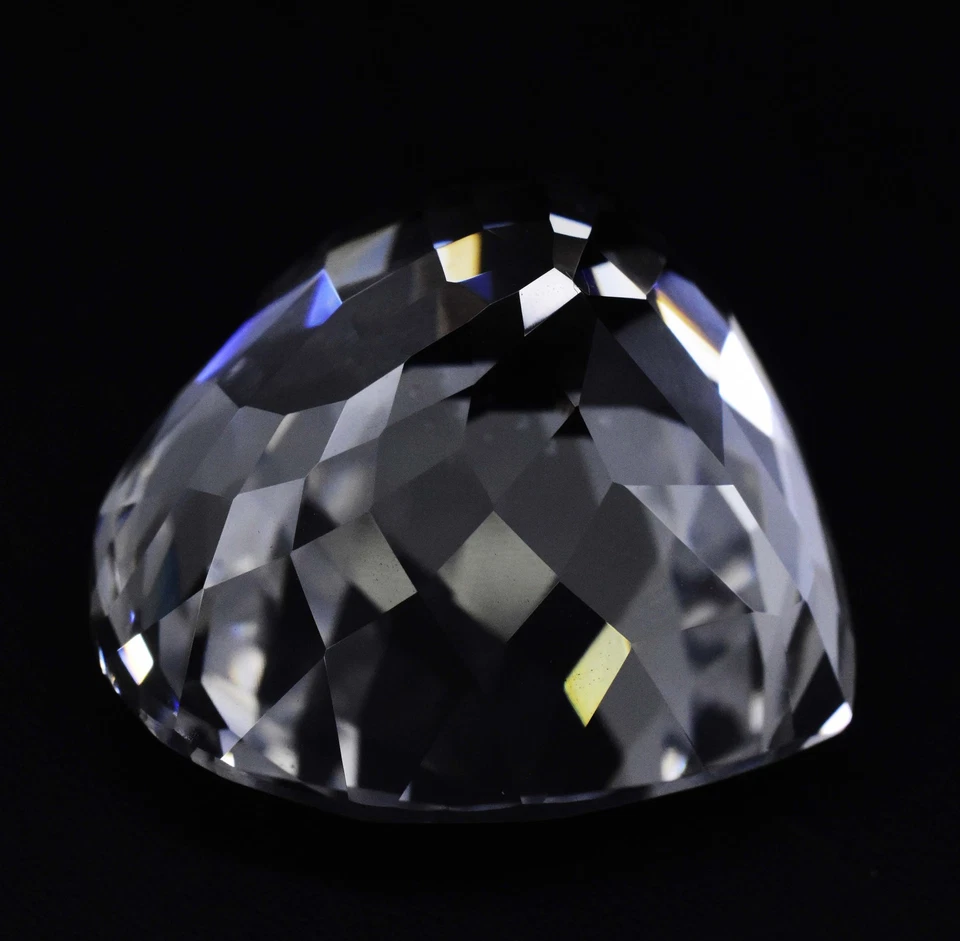 65ct Natural White Sapphire Heart Cut Gemstone for Fine Jewelry - Image 3 of 4