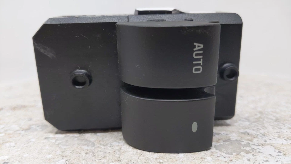 Pontiac Pursuit 2005 conductor puerta izquierda maestro interruptor ventana eléctrica MJJKM Foto 3 de 4