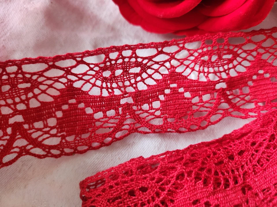 Dentelle vintage rouge coton large 3 m sur 4,2 cm T14 - Photo 3/3