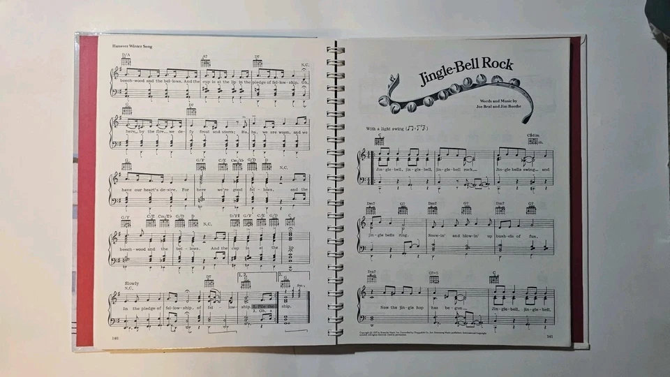 The Reader’s Digest Merry Christmas Songbook & Lyric Booklet. CLEAN! - Image 3 of 4