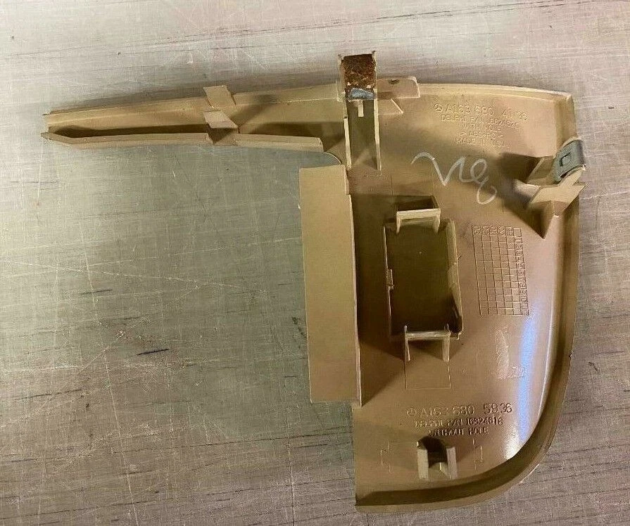 MERCEDES BENZ ML 1998-2005 TABLERO IZQUIERDO CUBIERTA MOLDURA P/N A1636805936 FABRICANTE DE EQUIPOS ORIGINALES PIEZA USADA Foto 2 de 4