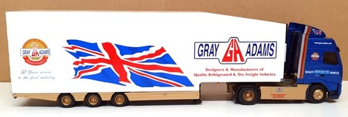 Eligor 1/43 Scale 113528 Volvo FH Fridge Truck & Trailer (Gray Adams) Blue/White - Picture 3 of 6