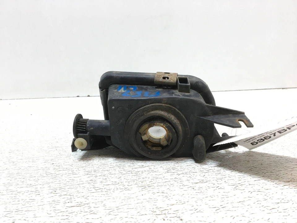 01 02 03 04 Luz delantera izquierda mercedes-benz clase c Foto 2 de 2