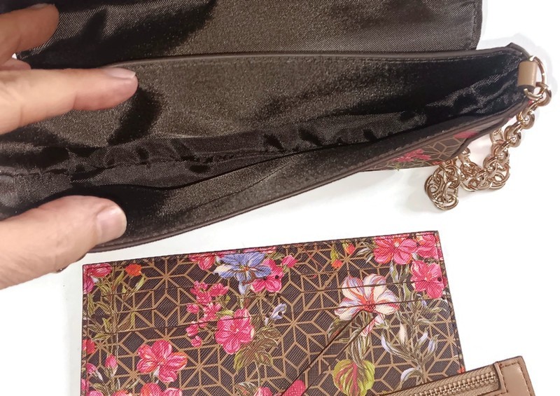 Women's Big Fat GOLD CHAIN Bag/ Wallet, Floral