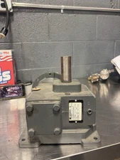 NEW NO BOX Winsmith 924MDV Gear Speed Reducer 30:1 1.23 HP 56C 58.3 RPM