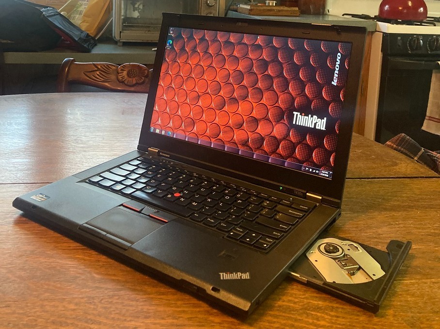 日本最安 Used Lenovo English Laptop Computer Intel Core i7 CPU 4