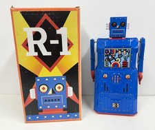 Rocket USA 2001 Blue R1 Tin-Plate Battery-Op Robot 143 Flashing Lights  Sound