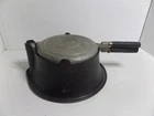 Wagner 8 waffle iron aluminum / cast iron  vintage