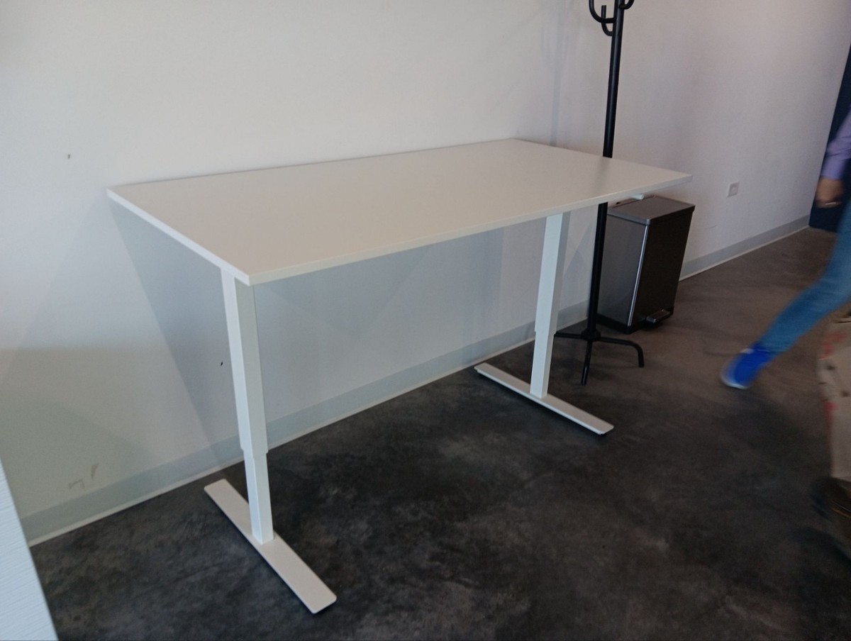 IKEA TROTTEN Desk - Sit/Stand Desk w/ Faulty Crank Handle | eBay
