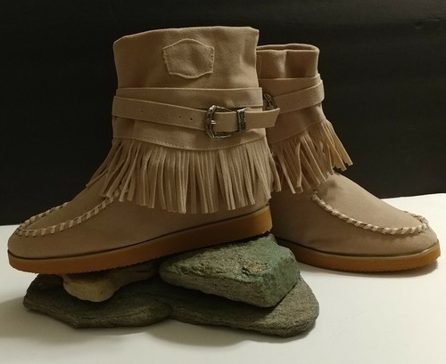 FAUX SUEDE BOOTs-TAN COLOR w/ FRINGE & BUCKLE STRAPS=WOMAN SIZE 10=BRAND NEW