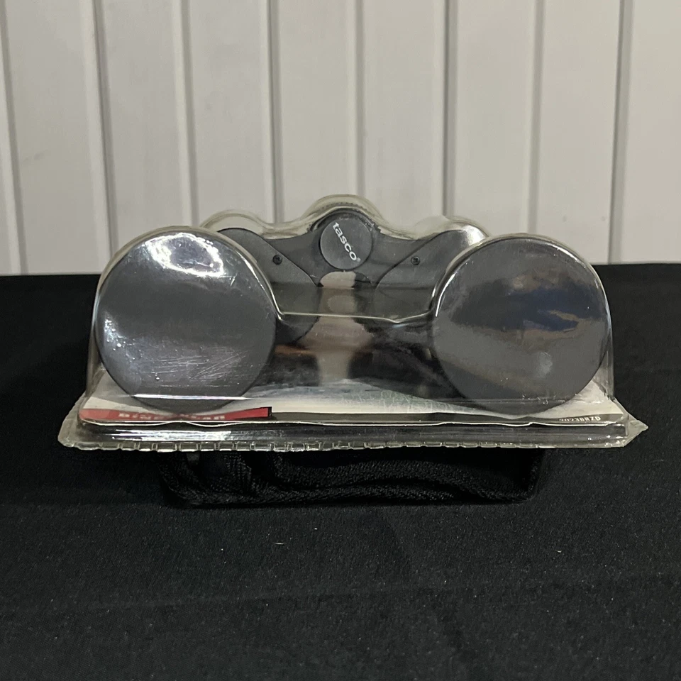 Tasco Wide Angle and Rubber 2023BRZ 10x50MM Binoculars - Sightseeing Hunting - Image 3 of 4