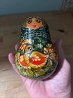 Russian roly-poly music doll. 4 inches tall, green, red and gold in color. — photo 2