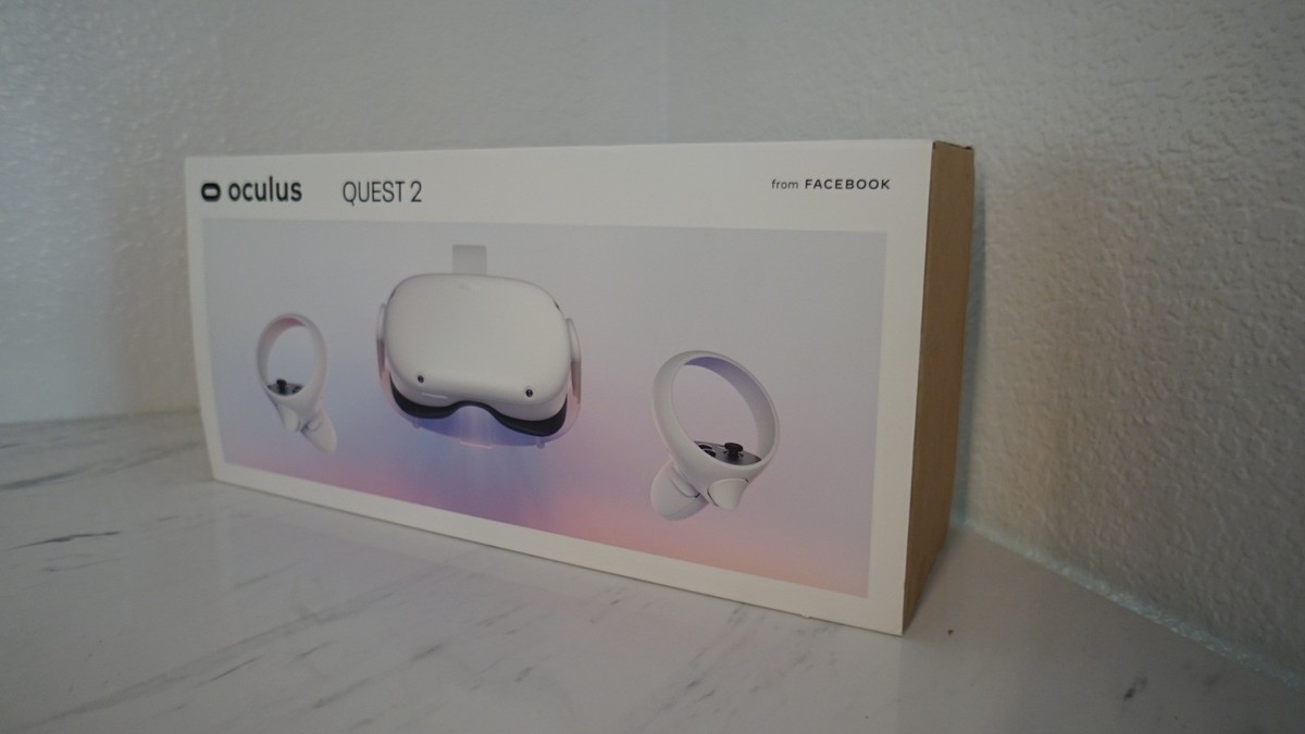 Meta Quest 2 128GB Standalone All-in-One VR Headset KW49CM for
