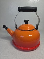 Le Creuset Orange Flame Enamel Whistling Tea Kettle Pot Sturdy Handle 1.7 Qt