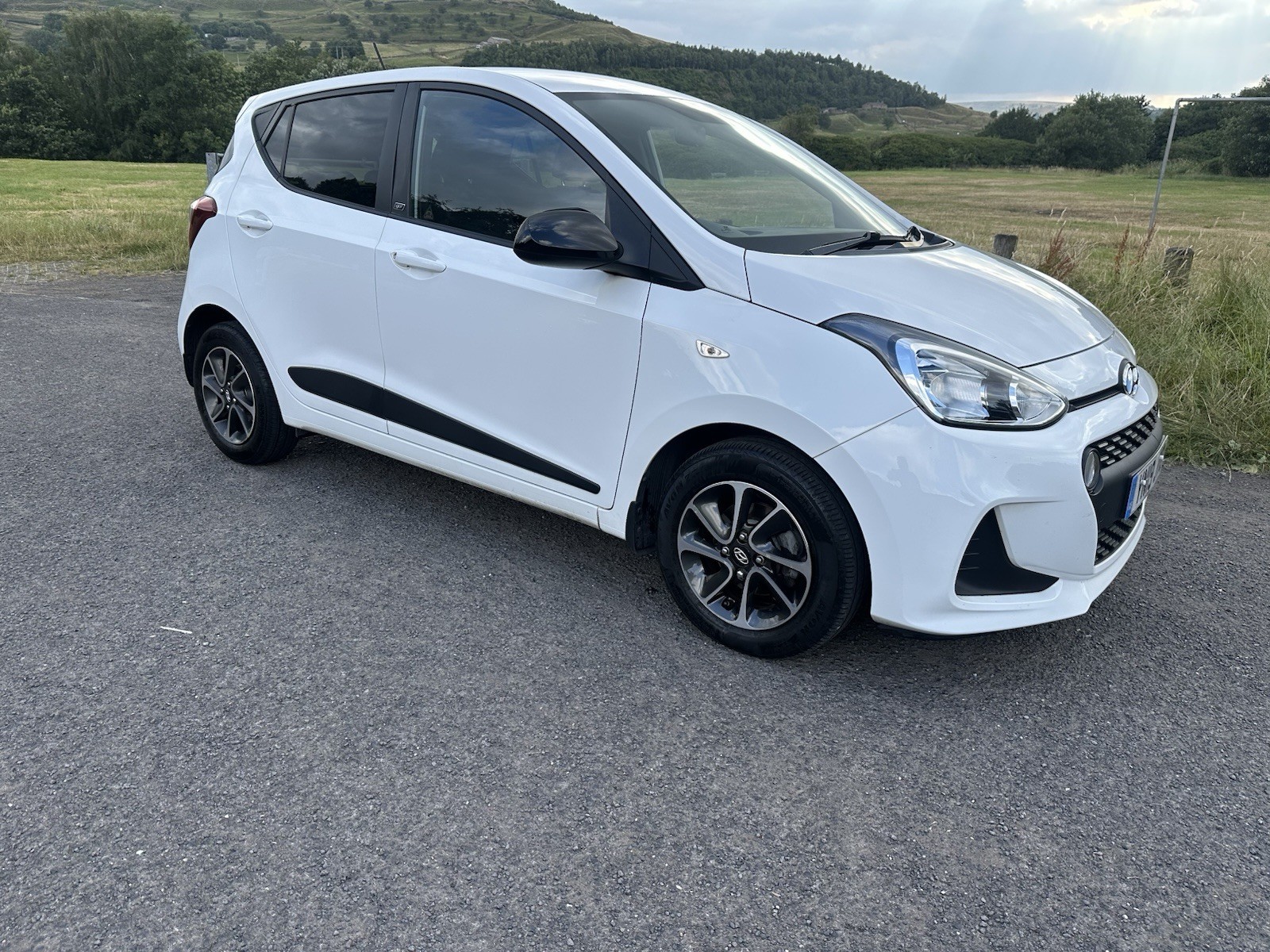 2019/19 HYUNDAI I10 1.0 GO SE 5DR SAT NAV , APPLE CAR PLAY, FSH,