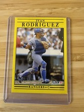 1991 Fleer Update #U-62 Ivan Rodriguez RC Rookie Card Texas Rangers HOF. rookie card picture