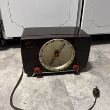 Motorola 5X11U Radio - Atomic Age Radio For Parts