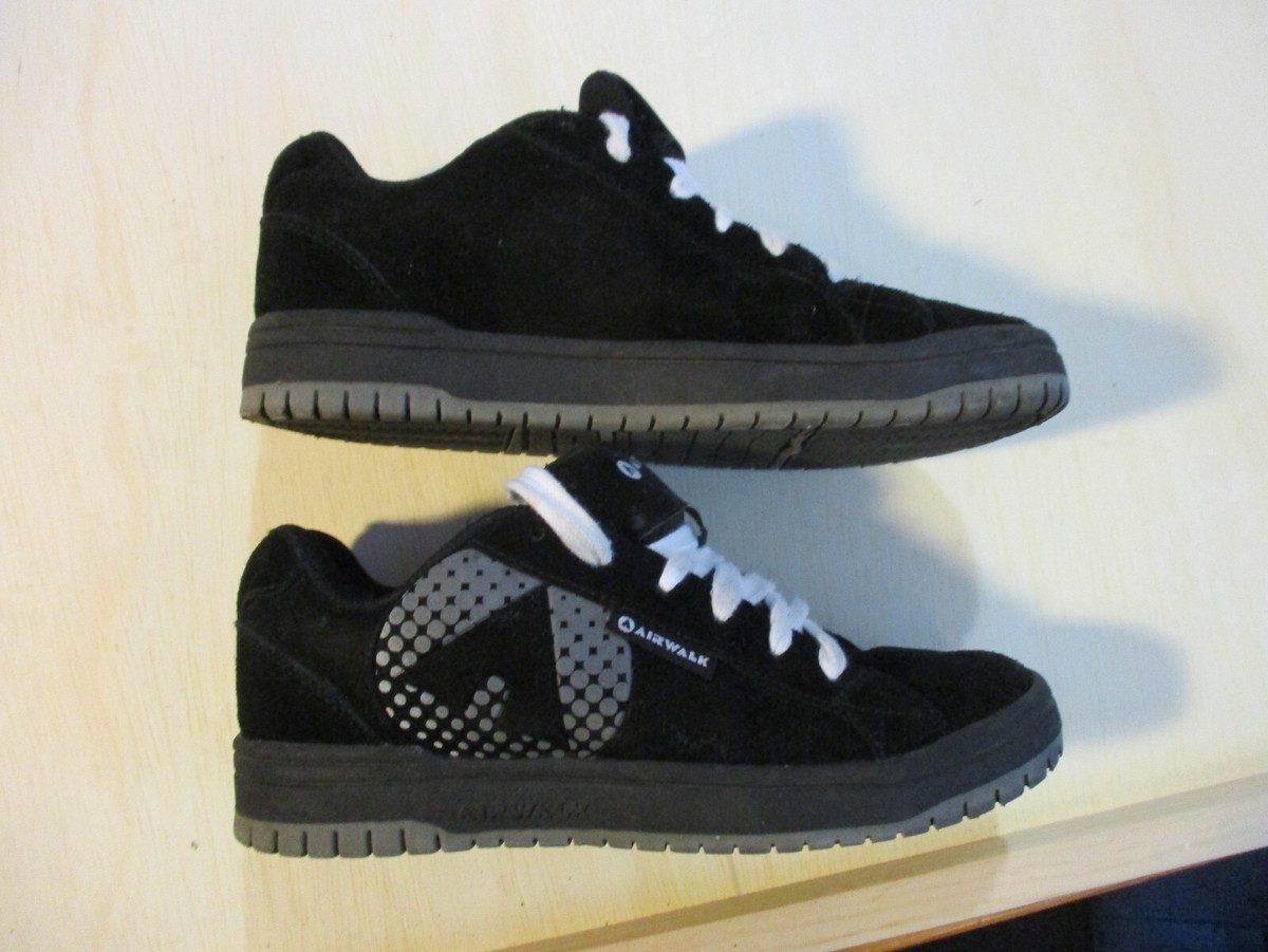 AIRWALK SUEDE LEATHER CLASSIC SNEAKERS 62975 MENS US Sz