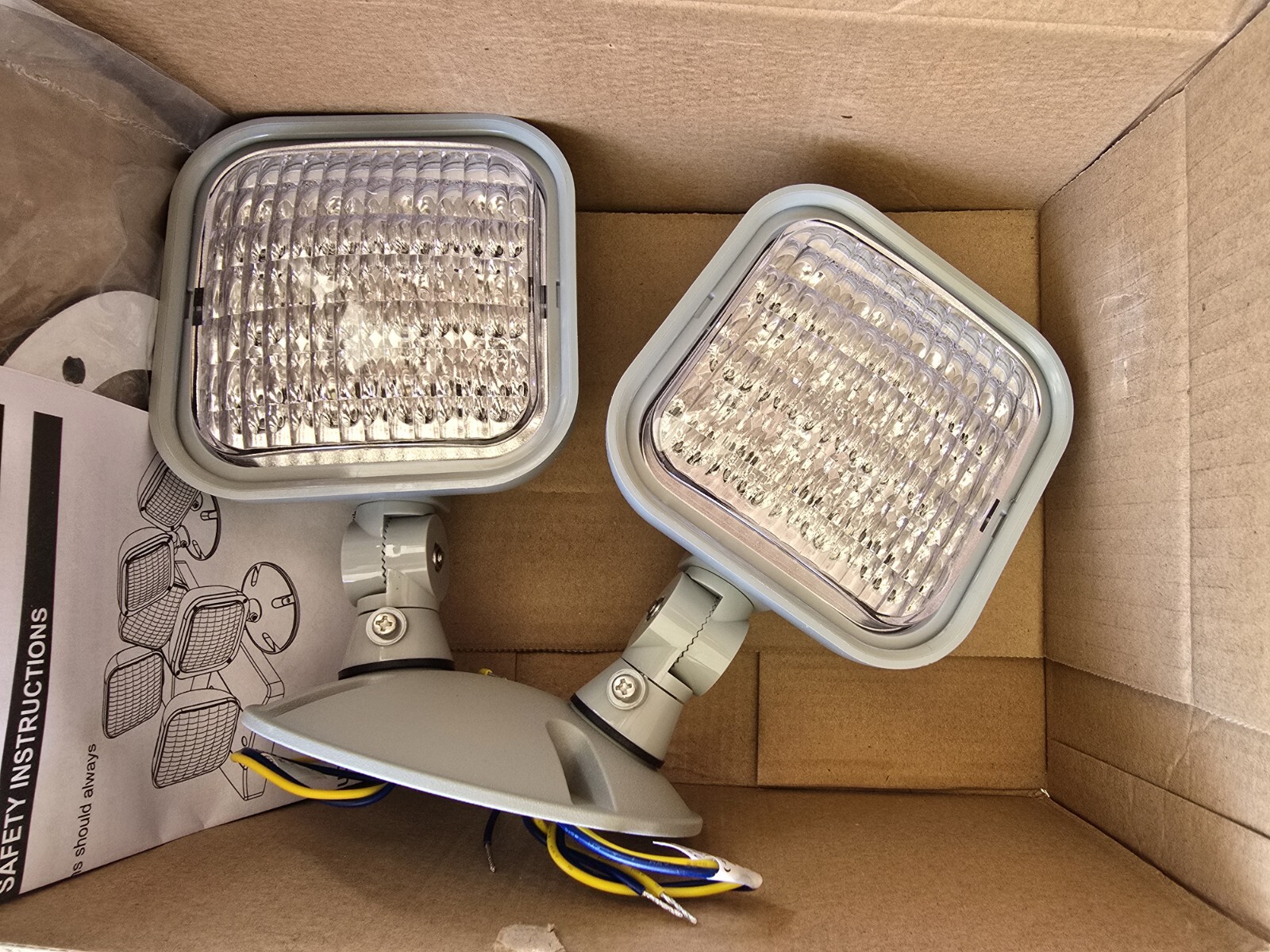 Twin Square Outdoor LED