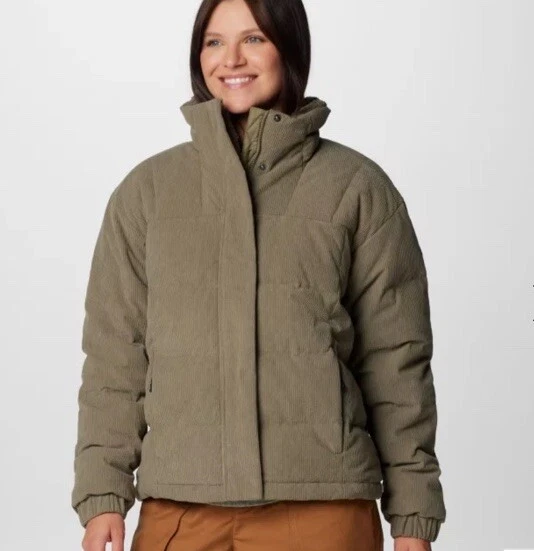 Chaqueta Columbia Ruby Falls Novedad Plumón Pato Verde Pana Talla S Precio de venta sugerido por el fabricante 240 USD Foto 3 de 4