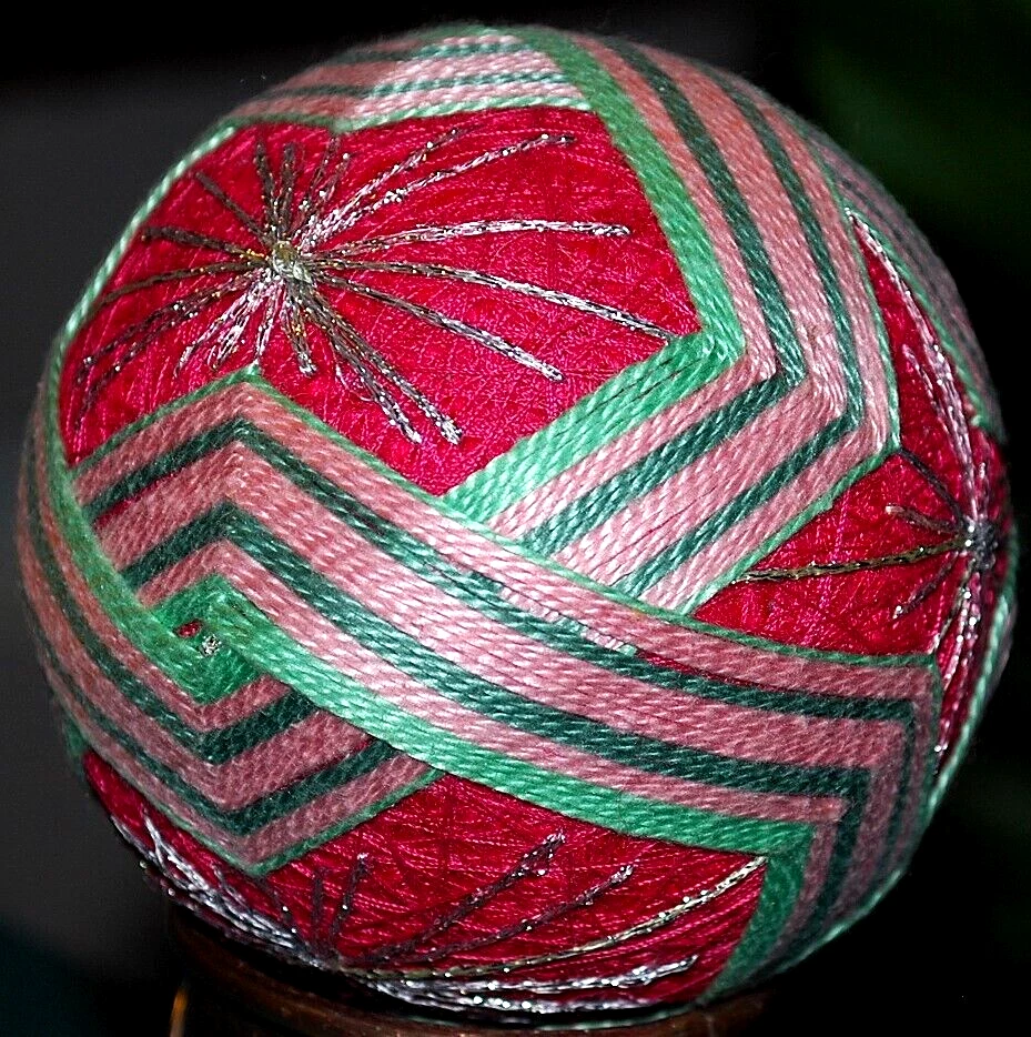 Vtg JAPANESE TEMARI THREAD HAND BALL Traditional Handmade FOLK ART Pink/Green - Image 2 of 4