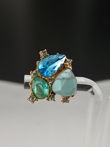 Orecchini clip-on Carolee tono oro pietre blu finto turchese cristalli trasparenti - Foto 2 di 9