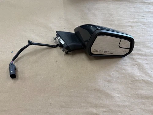 2015-2020 Ford Mustang GT RH Pass. Side Mirror Heated Signal Puddle Light "HN"