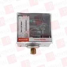 HONEYWELL L404B1304 / L404B1304 (NEW IN BOX)