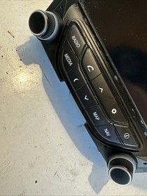 Stereo CD Head Unit 96560-3Z000 for Hyundai i40 1.7 cdi 2015