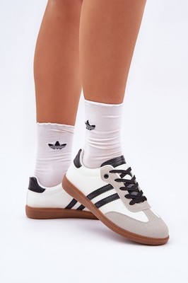 Stylische Sneaker Weiß Flach, Model 206795 Step in style