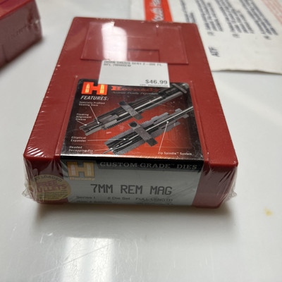 Hornady Custom Grade 7mm Rem Mag Rifle Reloading 2-Die Set Full Length - 546326